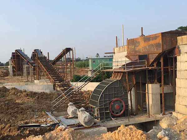 西藏履带式重锤破碎机配件