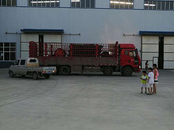 新疆小型可重锤破碎机销售