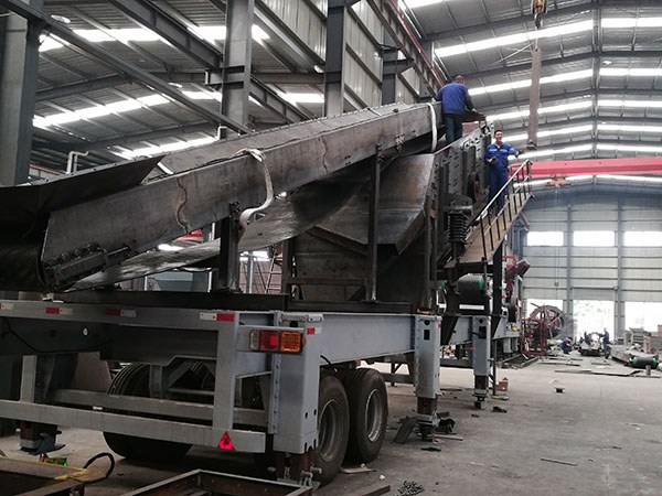 黑龙江颚式移动破碎机多少钱一台