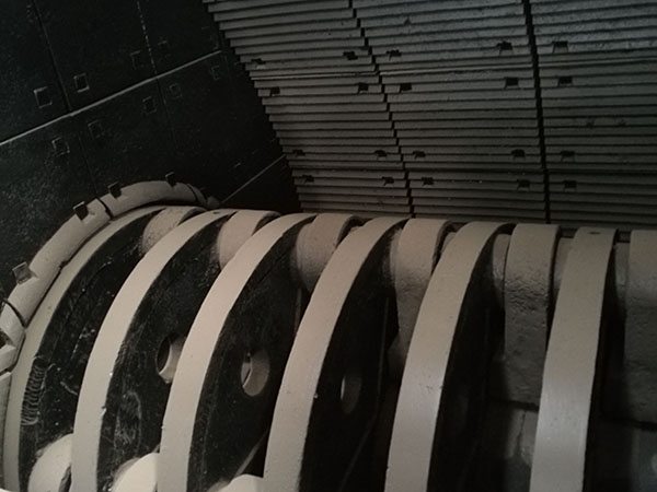 广西中型移动破碎机移动式破碎站