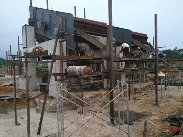 湖南哪里租重锤破碎机建筑垃圾