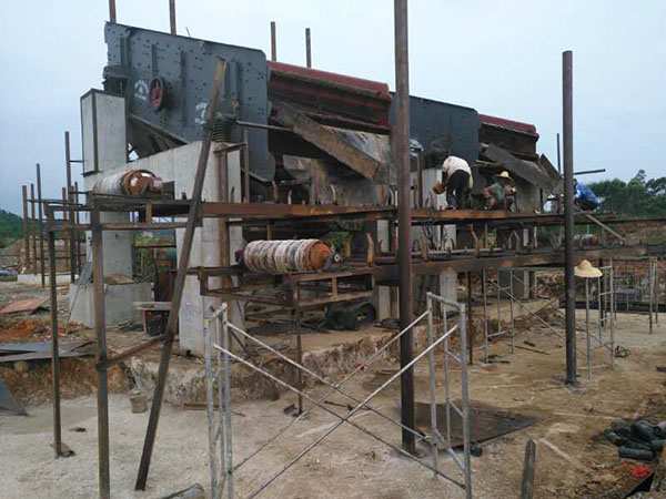 湖南移动碎石机重锤破碎机德国