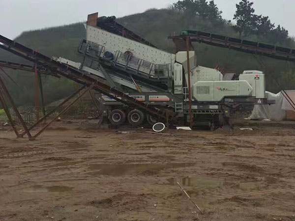 四川一台可重锤破碎机孙工谈