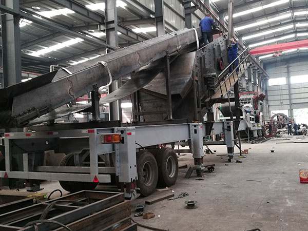 浙江大形车载移动破碎机加鄂破