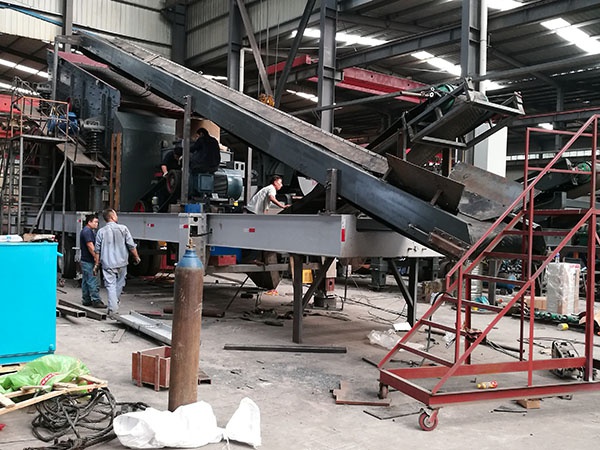 内蒙古挖机移动破碎机站报价