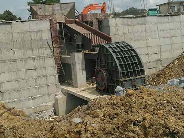 浙江无尘重锤破碎机一般多少钱呢