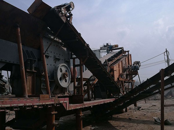 内蒙古轮式重锤破碎机机械设备