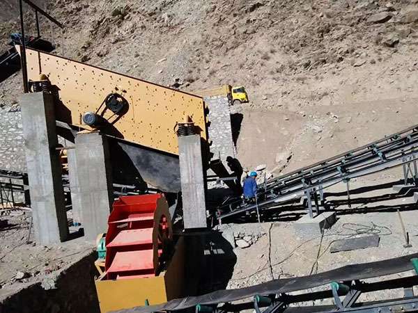 四川矿石移动破碎机环保