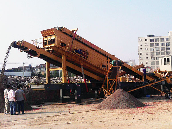 移动破碎机设备视频