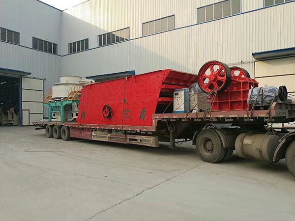 矿石移动式破碎机铲斗