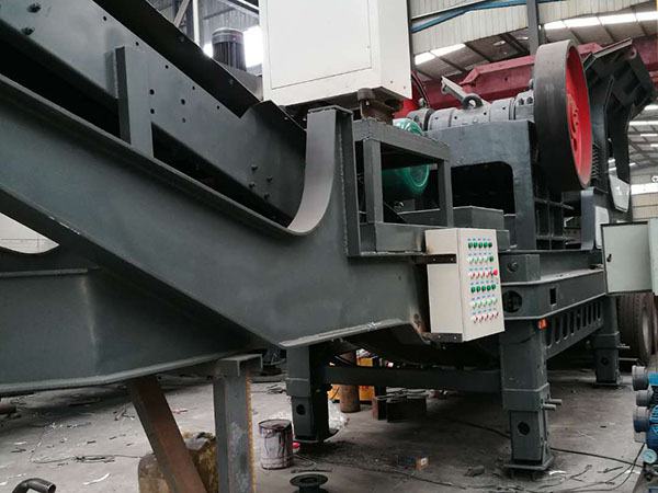 半移动式破碎站价格是多少