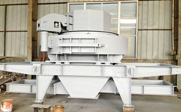 可移动式破碎机器