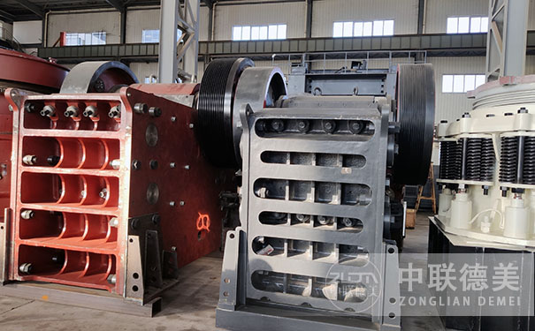 移动式颚式破碎机